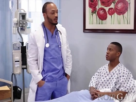 Help my bulge out, doc - max adonis, mateo fernandez