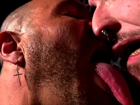 Bande annonce - dominium ultimus, la confrontation sexuelle entre nicholas bardem & roc barcelona - gaysight.com