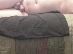 Prostate squeeze hands free cum