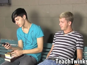 Twink jae landen anal rides kayden daniels dick after bj
